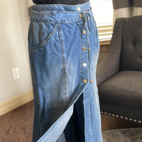 Studio F Maxi Jean skirt - Picture 4 of 9